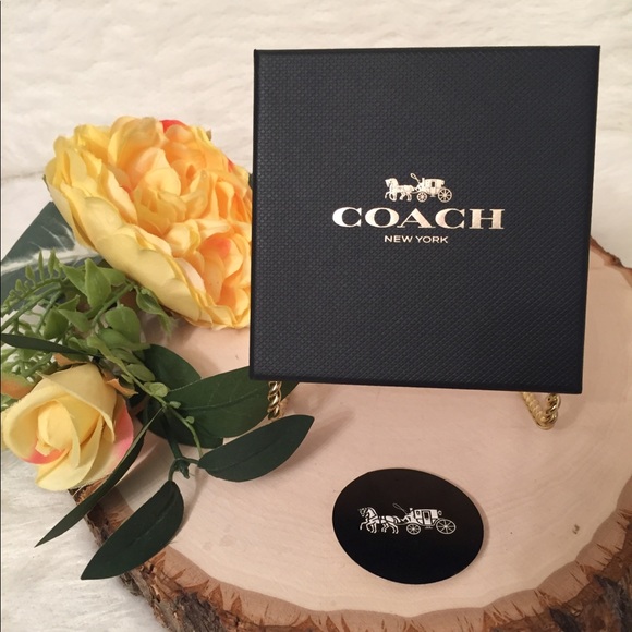 COACH CUFF Horse and Carriage doble chain 🆕 - Picture 8 of 9
